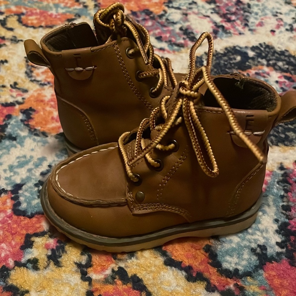 Toddler Boots size 6